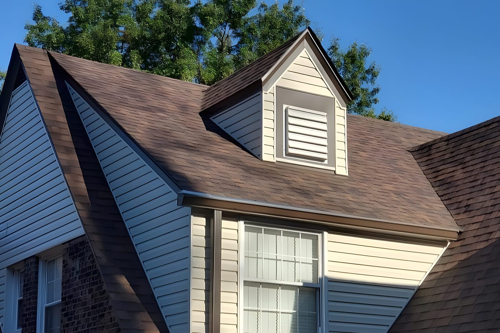 Pittsburgh, PA trusted residential roofing experts